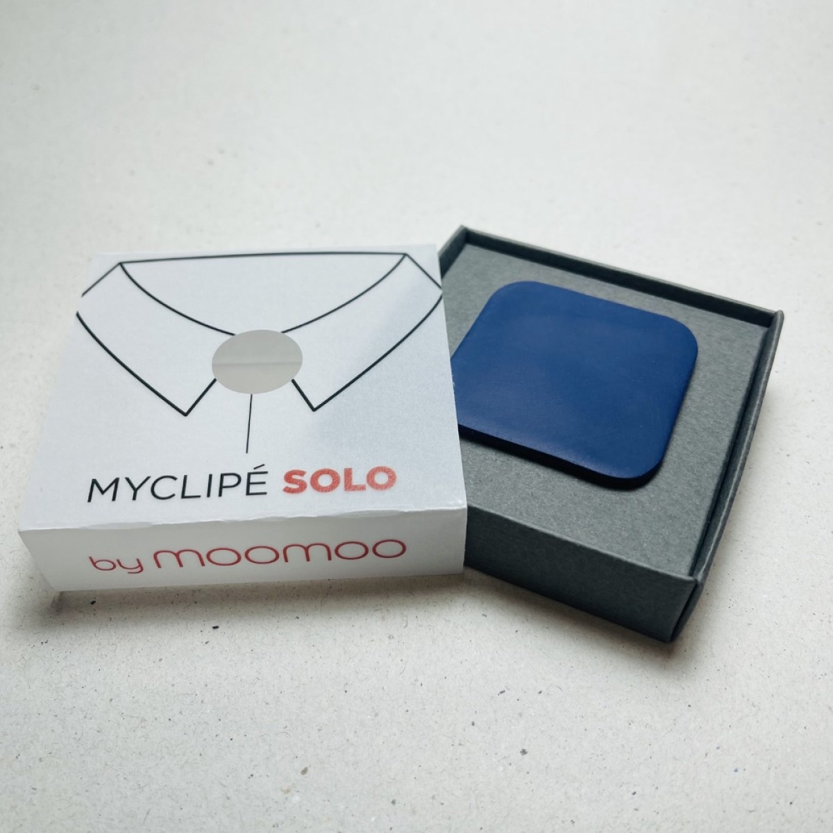 SOLO SQUARE DARK BLUE